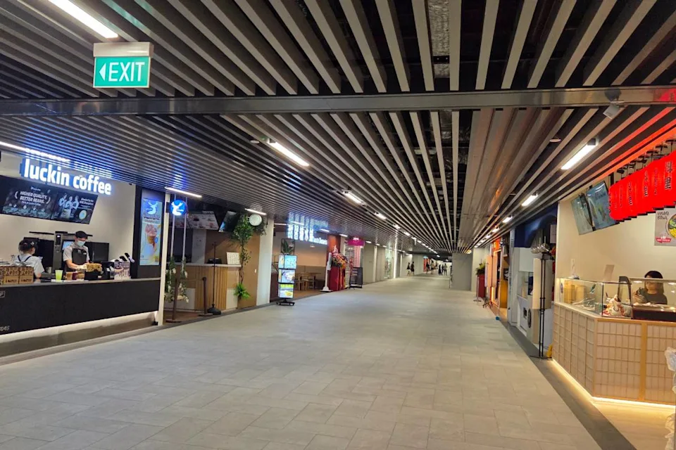 Singapore underground shops
